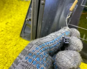 Стекло собачника TOYOTA