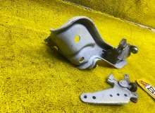 Ролик раздвижной двери TOYOTA ALPHARD/VELLFIRE 2010/ЦВЕТ 070 6832058020 GGH25/GGH20W/GGH20/ANH20W/ANH20/ANH25W/ANH25/ATH20W/ATH20 2GRFE, задний левый