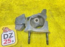 Подушка двигателя TOYOTA VOXY/NOAH/ESQUIRE 2014/Цвет 202 1237137380 ZRR85G/ZRR85W/ZRR85 3ZRFAE, задняя
