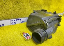 Корпус воздушного фильтра TOYOTA LAND CRUISER PRADO/HILUX SURF 2003 1770062140 VZJ120W/VZJ120/VZJ121W/VZJ121/VZJ125W/VZJ125/VZN210W/VZN210/VZN215W/VZN215 5VZFE, передний