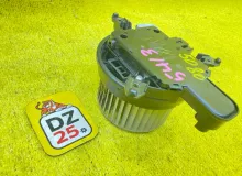 Мотор печки TOYOTA VOXY/NOAH/ESQUIRE/HARRIER/NX200/NX200T 2014 8710328120 ZWR80G/ZWR80W/ZWR80/ZRR85G/ZRR85W/ZRR85/ZRR80G/ZRR80/ZRR80W/ASU60W/ASU65W/AVU65/AVU65W/ZSU60/ZSU60W/ZSU65/ZSU65W 2ZRFXE, передний