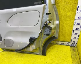 Дверь боковая NISSAN