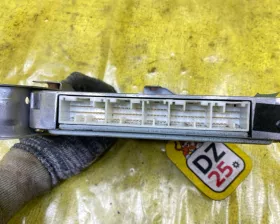 Блок управления двс TOYOTA