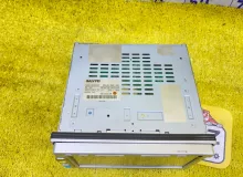 Магнитофон SANYO NVAMS9109 SANYO NVA-MS9109 08A408M0420 GB4 SANYO NVA-MS9109, передний