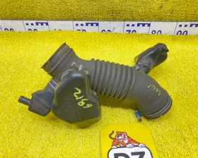 Патрубок воздушного фильтра TOYOTA