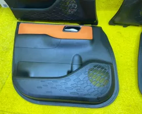 Обшивка дверей TOYOTA