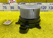 Мотор печки TOYOTA VOXY/NOAH/ESQUIRE/HARRIER/NX200/NX200T 2014 8710328120 ZWR80G/ZWR80W/ZWR80/ZRR85G/ZRR85W/ZRR85/ZRR80G/ZRR80/ZRR80W/ASU60W/ASU65W/AVU65/AVU65W/ZSU60/ZSU60W/ZSU65/ZSU65W 2ZRFXE, передний