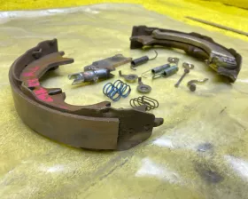 Механизм стояночного тормоза TOYOTA