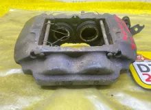 Суппорт TOYOTA LAND CRUISER/LAND CRUISER CYGNUS/LX470 2000/Цвет 4M9 4773060080 UZJ100/UZJ100L/UZJ100/FZJ100/FZJ105/HDJ100/HDJ100L/HDJ101/HDJ101K/HZJ105/HZJ105L 2UZFE, передний правый