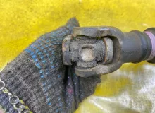 Рулевой карданчик TOYOTA LAND CRUISER PRADO 2003/Цвет 1D4 4520335320 VZJ121/VZJ120W/VZJ120/VZJ121W/VZJ125W/VZJ125/GRJ120W/GRJ120/GRJ121W/GRJ121/GRJ125W/KDJ125/LJ120/LJ125/RZJ120W/25W/KDJ120W/KDJ120/KDJ121W/KDJ121/RZJ120/RZJ125W/RZJ125/TRJ120W/TRJ120/TRJ12