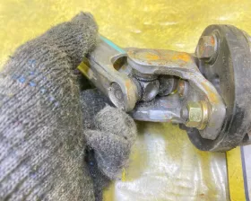 Рулевой карданчик TOYOTA