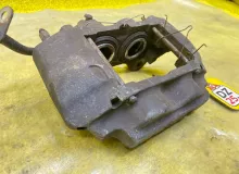 Суппорт TOYOTA LAND CRUISER/LAND CRUISER CYGNUS/LX470 2000/Цвет 4M9 4775060080 UZJ100/UZJ100L/UZJ100/FZJ100/FZJ105/HDJ100/HDJ100L/HDJ101/HDJ101K/HZJ105/HZJ105L 2UZFE, передний левый