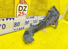 Крепление бампера AUDI Q7 2007 4L0807283 4LBARA BAR, переднее левое
