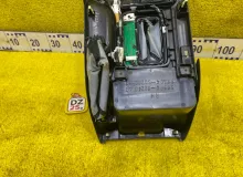 Консоль автомата TOYOTA LAND CRUISER PRADO 2003/Цвет 1D4 5882160050 VZJ121/VZJ120W/VZJ120/VZJ121W/VZJ125W/VZJ125/GRJ120W/GRJ120/GRJ121W/GRJ121/GRJ125W/KDJ125/LJ120/LJ125/RZJ120W/25W/KDJ120W/KDJ120/KDJ121W/KDJ121/RZJ120/RZJ125W/RZJ125/TRJ120W/TRJ120/TRJ125