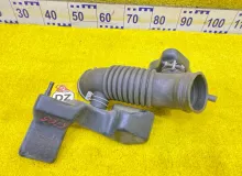 Патрубок воздушного фильтра TOYOTA LAND CRUISER PRADO/HILUX SURF 2003 1788162200 VZJ121/VZJ120W/VZJ120/VZJ121W/VZJ125W/VZJ125/VZN210W/VZN215W 5VZFE, передний
