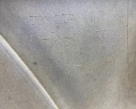 Накладка на крыло TOYOTA