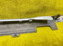 Накладка на порог HONDA VEZEL 2014/Цвет NH700M 71850T7B003 RU3/RU4/RU1/RU2 LEB, левая