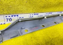 Накладка на порог TOYOTA NOAH/VOXY/ESQUIRE 2014/Цвет 1F7 7586028040 ZWR80/ZWR80G/ZWR80W/ZRR80G/ZRR80W/ZRR80/ZRR85G/ZRR85W/ZRR85 2ZRFXE, левая