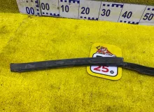 Молдинг лобового стекла TOYOTA LAND CRUISER/LAND CRUISER CYGNUS/LX470 1999/Цвет 057 7553360030 UZJ100/UZJ100L/UZJ100/FZJ100/FZJ105/HDJ100/HDJ100L/HDJ101/HDJ101K/HZJ105/HZJ105L 2UZFE, передний правый