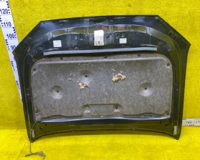 Капот Toyota