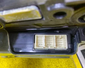 Доводчик двери TOYOTA
