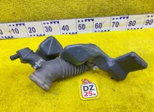 Патрубок воздушного фильтра TOYOTA LAND CRUISER PRADO/HILUX SURF 2003 1788162200 VZJ121/VZJ120W/VZJ120/VZJ121W/VZJ125W/VZJ125/VZN210W/VZN215W 5VZFE, передний