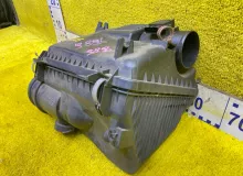 Корпус воздушного фильтра TOYOTA LAND CRUISER PRADO/HILUX SURF 2004 1770062140 VZJ120W/VZJ120/VZJ121W/VZJ121/VZJ125W/VZJ125/VZN210W/VZN210/VZN215W/VZN215 5VZFE, передний