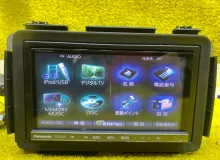 Магнитофон PANASONIC STRADA CNR500D 2017/PANASONIC STRADA CN-R500D CNR500D RU3 LEB, передний
