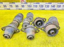 Подушка кузова TOYOTA LAND CRUISER/LAND CRUISER CYGNUS/LX470 ЛЕВЫЙ|ПРАВЫЙ|ПЕРЕДНИЙ|ЗАДНИЙ|2000 5220960071 UZJ100/UZJ100L/UZJ100/FZJ100/FZJ105/HDJ100/HDJ100L/HDJ101/HDJ101K/HZJ105/HZJ105L 2UZFE