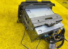 Магнитофон HONDA VEZEL 2013/Цвет NH821M 39100T7BJ513M1 RU3/RU4/RU1/RU2 LEB, передний