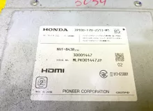 Магнитофон HONDA VEZEL 2013/Цвет NH821M 39100T7BJ513M1 RU3/RU4/RU1/RU2 LEB, передний
