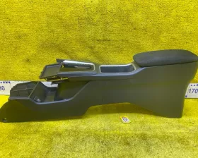 Бардачок между сиденьями HONDA