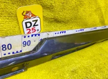Накладка на порог TOYOTA ESQUIRE/NOAH/VOXY 2015/Цвет 220 7585028050 ZWR80/ZRR80W/ZRR80G/ZRR80/ZRR85G/ZRR85W/ZRR85/ZWR80G/ZWR80W 2ZRFXE, правая