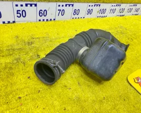 Патрубок воздушного фильтра TOYOTA