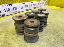 Подушка кузова TOYOTA LAND CRUISER PRADO 2006/Цвет 1D4 5220135100 TRJ120W/GRJ120W/GRJ120/GRJ121W/GRJ121/GRJ125W/VZJ120W/VZJ120/VZJ121W/VZJ121/VZJ125W/VZJ125/KDJ120W/KDJ120/KDJ121W/KDJ121/KDJ125W/KDJ125/LJ120/LJ125/RZJ120W/RZJ120/RZJ125W/RZJ125/TRJ120W/TRJ