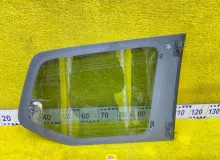 Стекло собачника TOYOTA LAND CRUISER PRADO 2004/Цвет 070 6272060801 VZJ121/VZJ120W/VZJ120/VZJ121W/GRJ120W/GRJ120/GRJ121W/GRJ121/LJ120/RZJ120W/KDJ120W/KDJ120/KDJ121W/KDJ121/RZJ120/TRJ120W/TRJ120 5VZFE, заднее левое