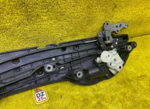 Доводчик двери TOYOTA ESQUIRE/NOAH/VOXY 2015/Цвет 220 8500628171 ZWR80/ZRR80W/ZRR80G/ZRR80/ZRR85G/ZRR85W/ZRR85/ZWR80G/ZWR80W 2ZRFXE, задний левый