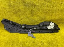 Доводчик двери TOYOTA ESQUIRE/NOAH/VOXY 2015/Цвет 220 8500528071 ZWR80/ZRR80W/ZRR80G/ZRR80/ZRR85G/ZRR85W/ZRR85/ZWR80G/ZWR80W 2ZRFXE, задний правый