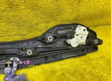 Доводчик двери TOYOTA ESQUIRE/NOAH/VOXY 2015/Цвет 220 8500528071 ZWR80/ZRR80W/ZRR80G/ZRR80/ZRR85G/ZRR85W/ZRR85/ZWR80G/ZWR80W 2ZRFXE, задний правый