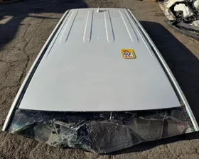 Обшивка потолка Toyota