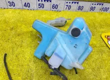 Бачок стеклоомывателя HONDA FIT/SHUTTLE 2013 76841T5A003 GK3/GP5/GP6/GK4/GP7/GP8/GK5/GK6/GK8/GK9 L15B, передний