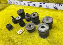 Подушка кузова TOYOTA LAND CRUISER PRADO 2005/Цвет 1D4 5220135100 TRJ120W/GRJ120W/GRJ120/GRJ121W/GRJ121/GRJ125W/VZJ120W/VZJ120/VZJ121W/VZJ121/VZJ125W/VZJ125/KDJ120W/KDJ120/KDJ121W/KDJ121/KDJ125W/KDJ125/LJ120/LJ125/RZJ120W/RZJ120/RZJ125W/RZJ125/TRJ120W/TRJ