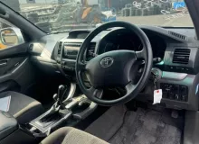 Подушка кузова TOYOTA LAND CRUISER PRADO 2005/Цвет 1D4 5220135100 TRJ120W/GRJ120W/GRJ120/GRJ121W/GRJ121/GRJ125W/VZJ120W/VZJ120/VZJ121W/VZJ121/VZJ125W/VZJ125/KDJ120W/KDJ120/KDJ121W/KDJ121/KDJ125W/KDJ125/LJ120/LJ125/RZJ120W/RZJ120/RZJ125W/RZJ125/TRJ120W/TRJ
