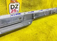Накладка на порог TOYOTA ESQUIRE/NOAH/VOXY 2015/Цвет 220 7586028040 ZWR80/ZRR80W/ZRR80G/ZRR80/ZRR85G/ZRR85W/ZRR85/ZWR80G/ZWR80W 2ZRFXE, левая