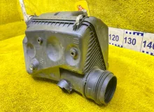 Корпус воздушного фильтра TOYOTA LAND CRUISER PRADO/HILUX SURF 2003 1770062140 VZJ120W/VZJ120/VZJ121W/VZJ121/VZJ125W/VZJ125/VZN210W/VZN210/VZN215W/VZN215 5VZFE, передний