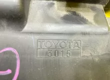 Корпус воздушного фильтра TOYOTA LAND CRUISER PRADO/HILUX SURF 2003 1770062140 VZJ120W/VZJ120/VZJ121W/VZJ121/VZJ125W/VZJ125/VZN210W/VZN210/VZN215W/VZN215 5VZFE, передний