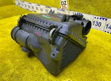 Корпус воздушного фильтра TOYOTA LAND CRUISER PRADO/HILUX SURF 2003 1770062140 VZJ120W/VZJ120/VZJ121W/VZJ121/VZJ125W/VZJ125/VZN210W/VZN210/VZN215W/VZN215 5VZFE, передний