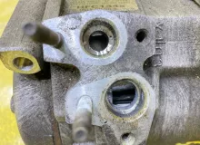 Компрессор кондиционера TOYOTA LAND CRUISER PRADO 2004 883206A040 VZJ120W/VZJ120/VZJ121W/VZJ121/VZJ125W/VZJ125/KZJ120L/KZJ120R 5VZFE, передний