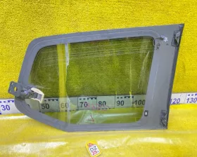 Стекло собачника TOYOTA