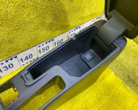 Бардачок между сиденьями HONDA